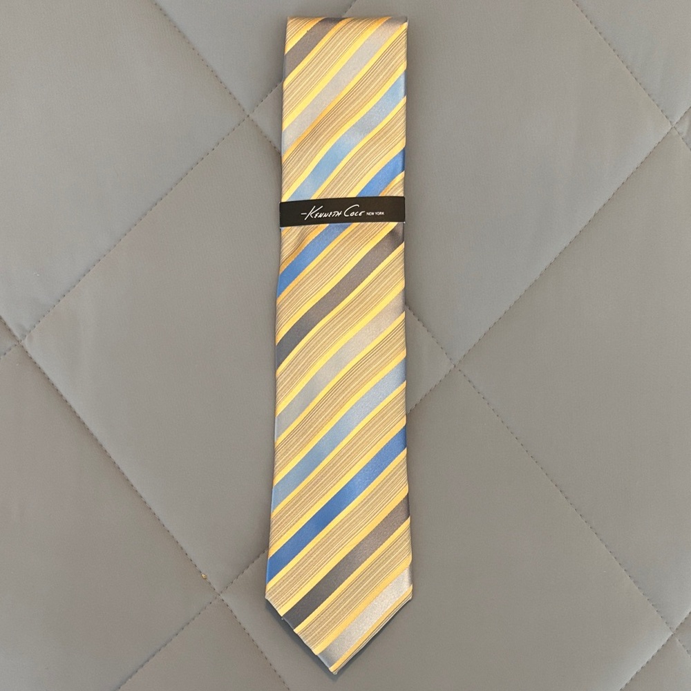 Kenneth Cole Men's Tie with Gold and Blue Stripes